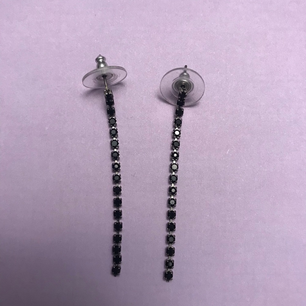 ๐ฅEUC! 6 Pairs of Pierced Earrings Bundle - Picture 6 of 8